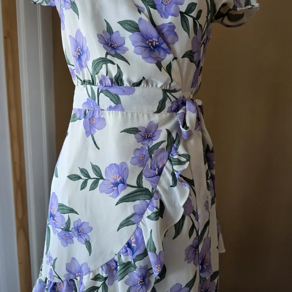Blu Pepper White Wrap High-Low Dress with Purple Floral Print - Picture 6 of 11